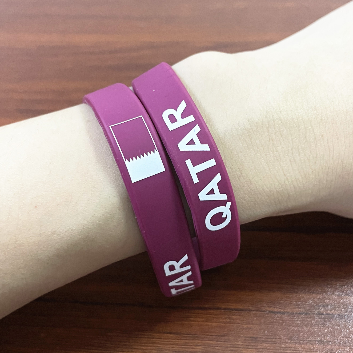 Pulseras de silicona con bande - Men Accessories Qatar reseña y precio